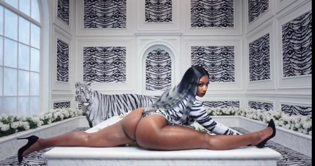 38F01FD6-6142-49DD-BAE4-593D1E028137